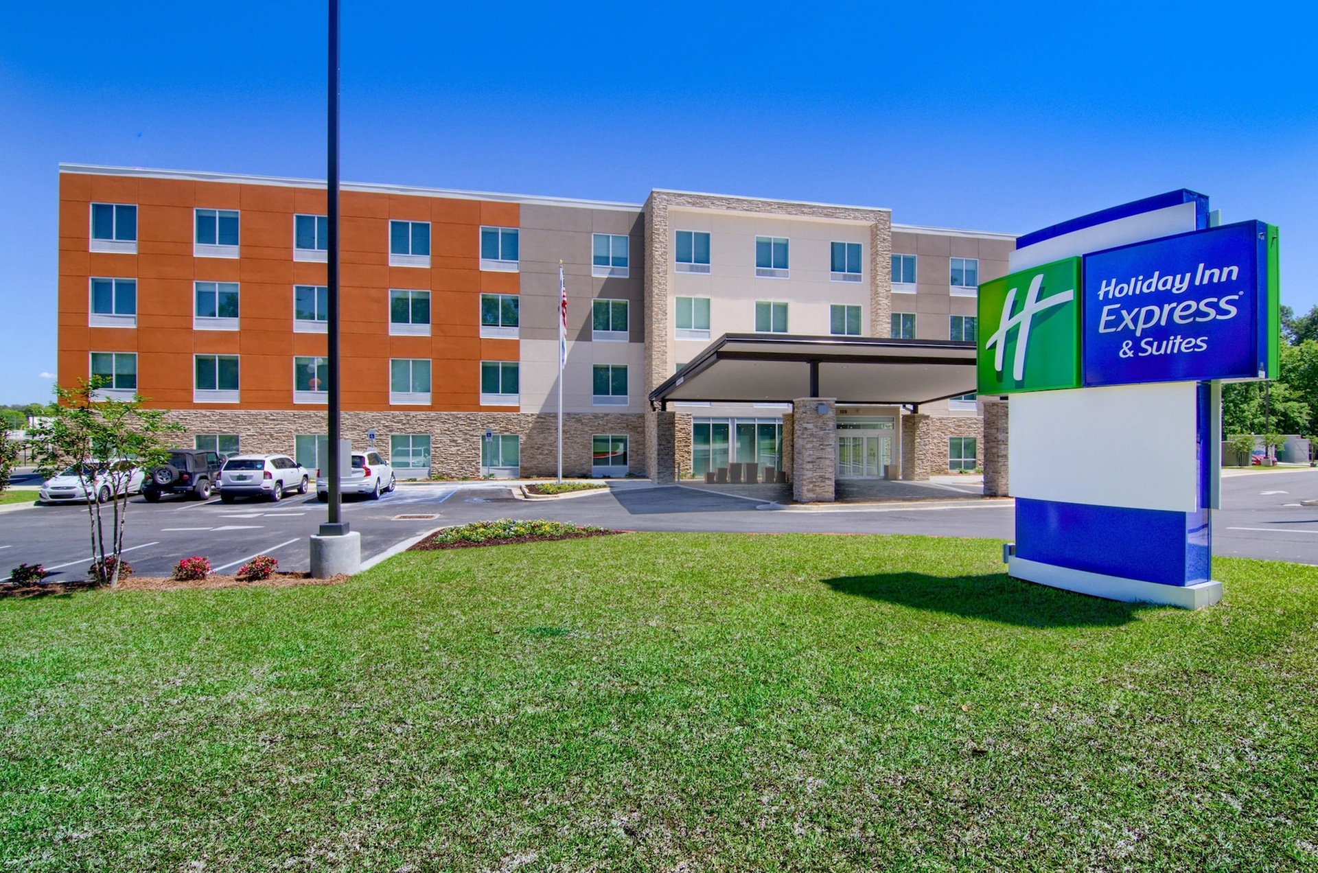 Holiday Inn Express And Suites Mobile - University Area by IHG