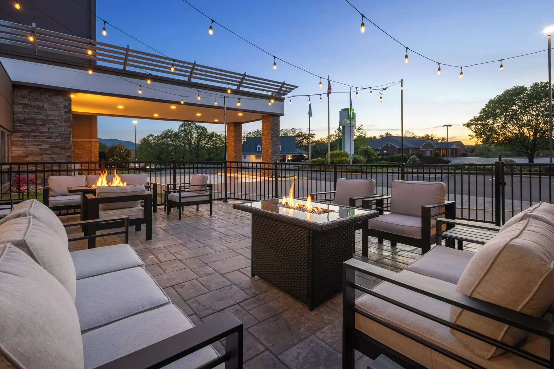 Holiday Inn Roanoke-Tanglewood-Rt 419&i581 by IHG - Primary Image