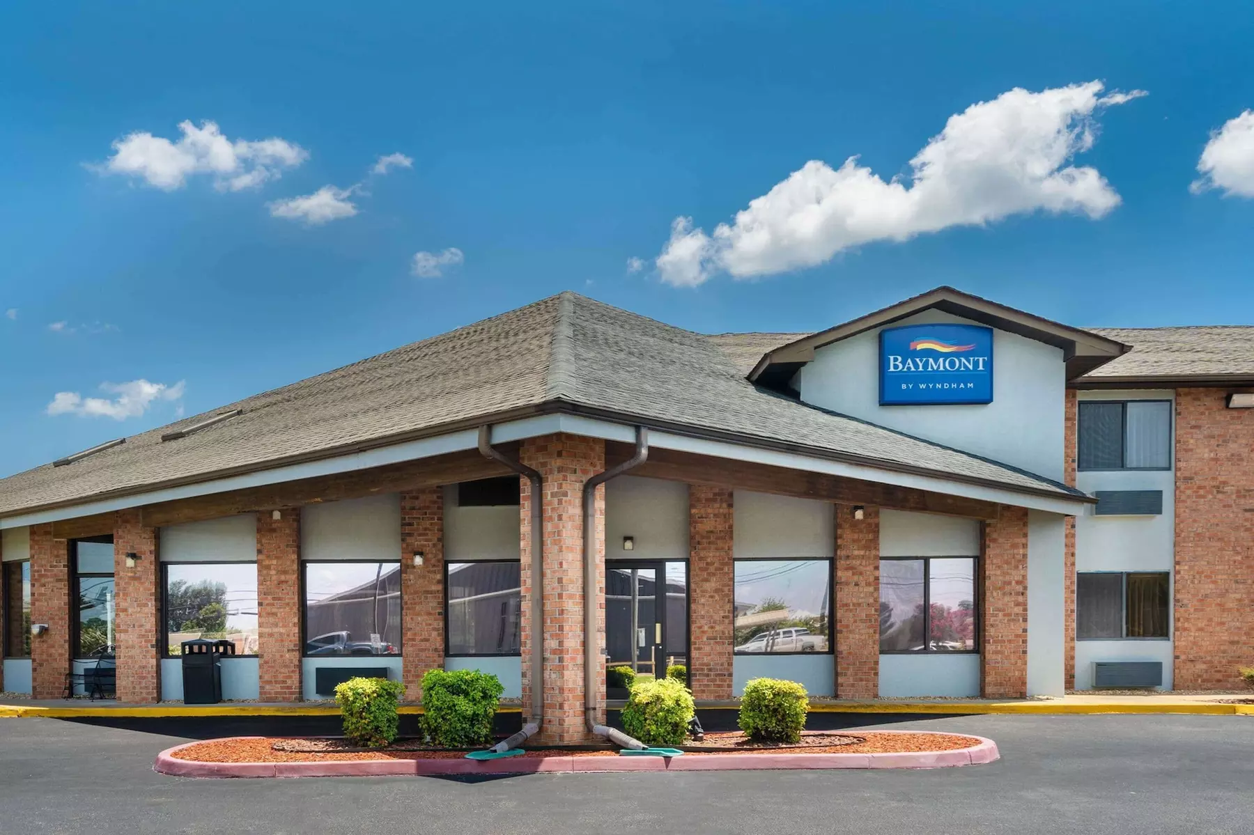 Baymont by Wyndham Tupelo - Primary Image