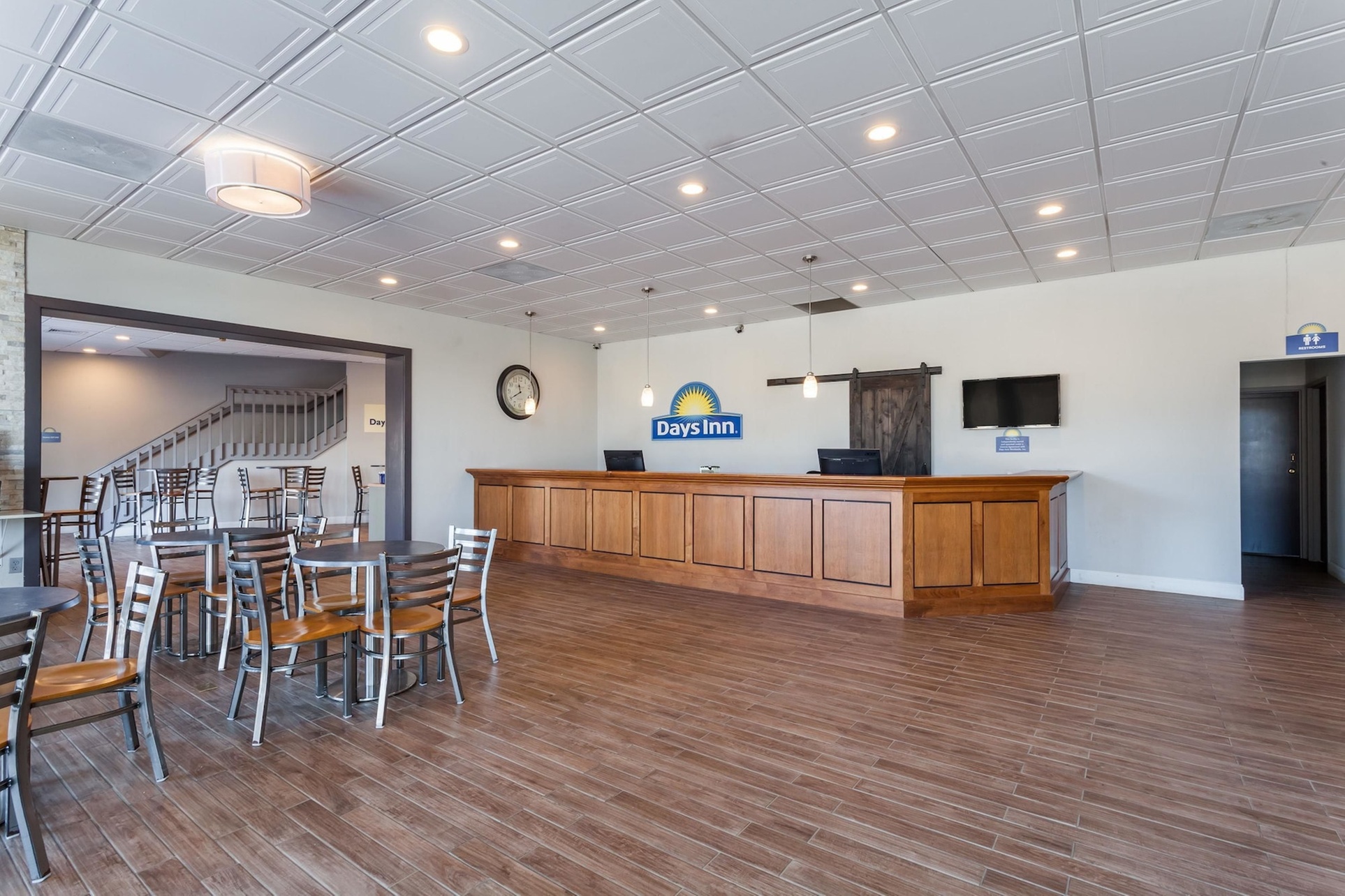 Days Inn & Suites by Wyndham Lancaster Amish Country