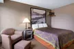 Super 8 by Wyndham Owatonna - Second Medium