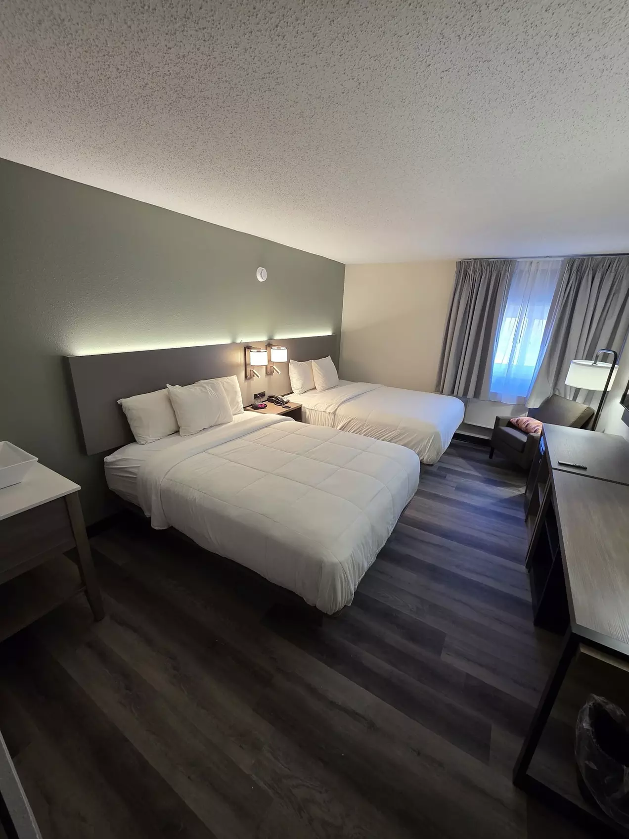 Dakota Inn Minot - Primary Image