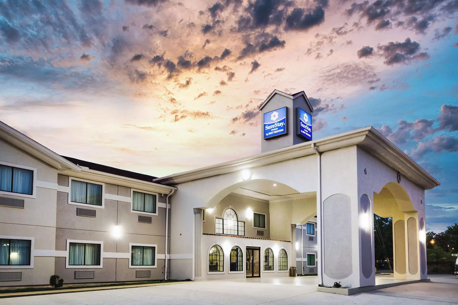 SureStay Studio by Best Western Conroe Downtown - Primary Image