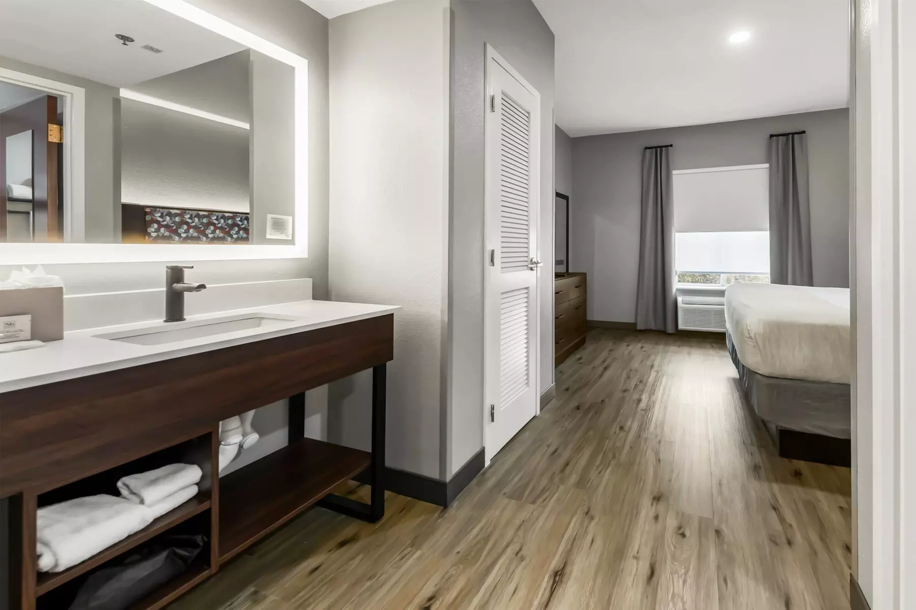 Hawthorn Extended Stay by Wyndham College Station - Primary Image