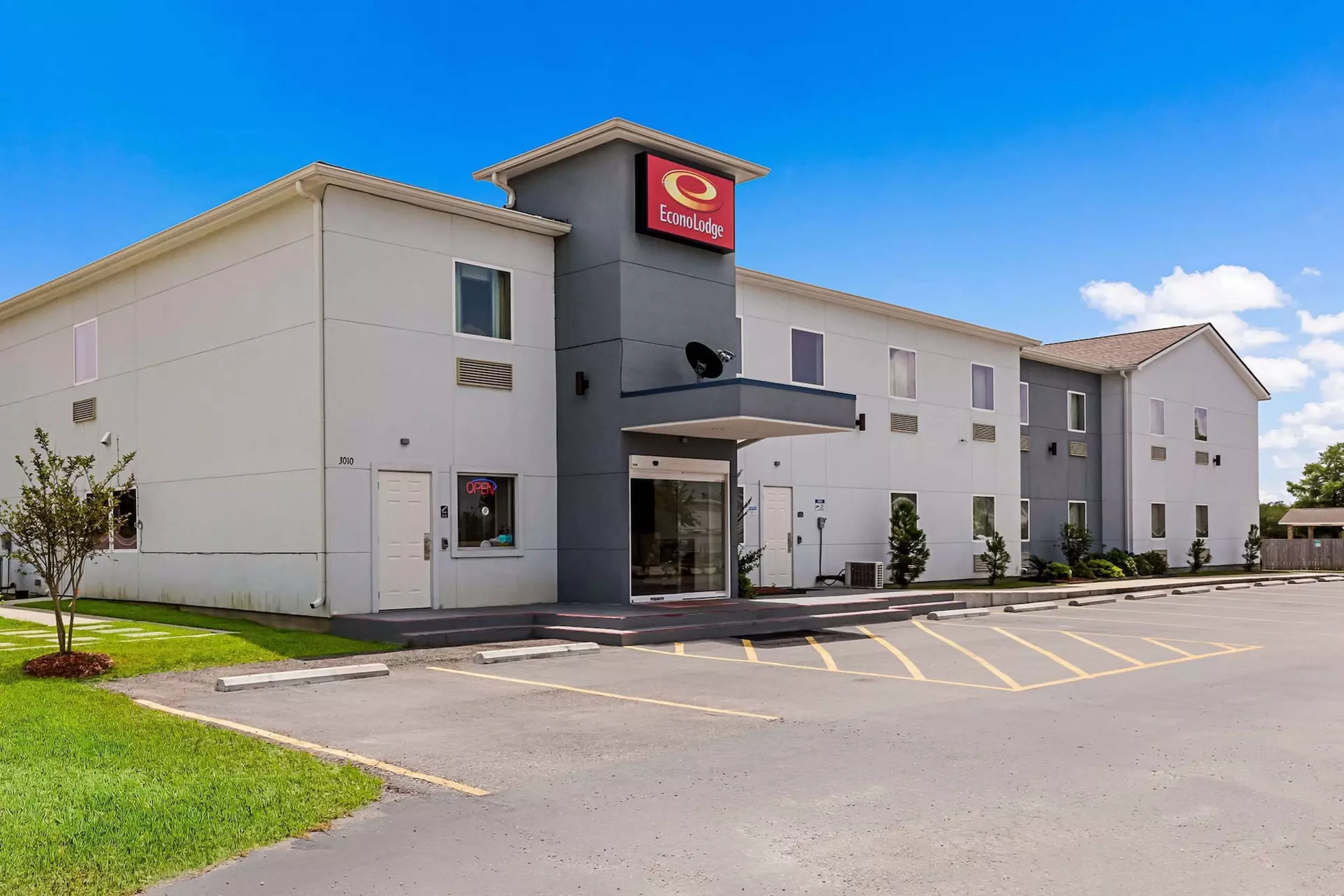 Econo Lodge Baton Rouge University Area - Primary Image