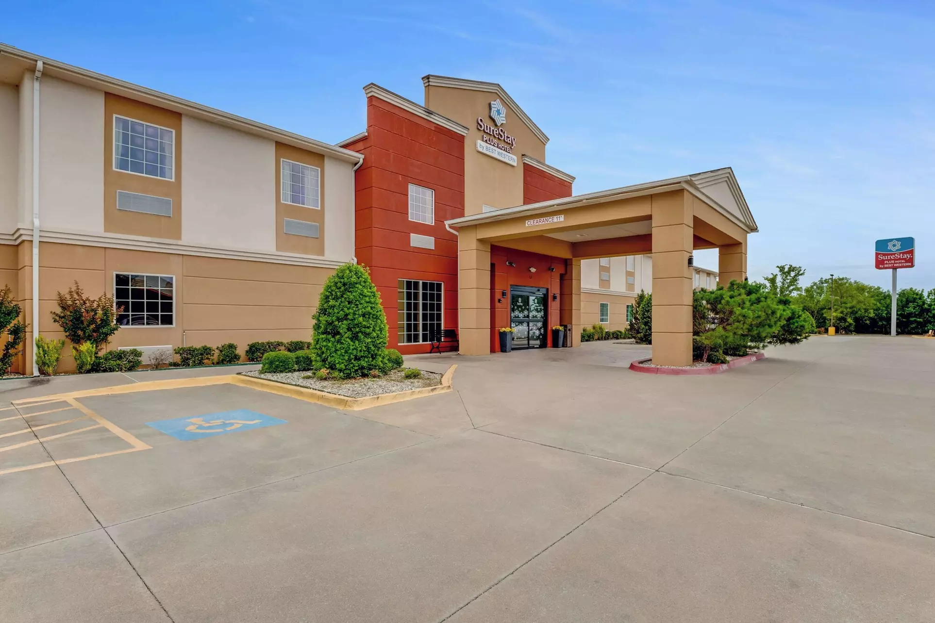 SureStay Plus Hotel by Best Western Owasso Tulsa North - Primary Image