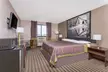 Super 8 by Wyndham Columbus Airport - Second Medium