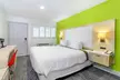 Signature Inn Berkeley - Second Medium