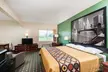 Super 8 by Wyndham Mt. Carmel IL - Second Medium