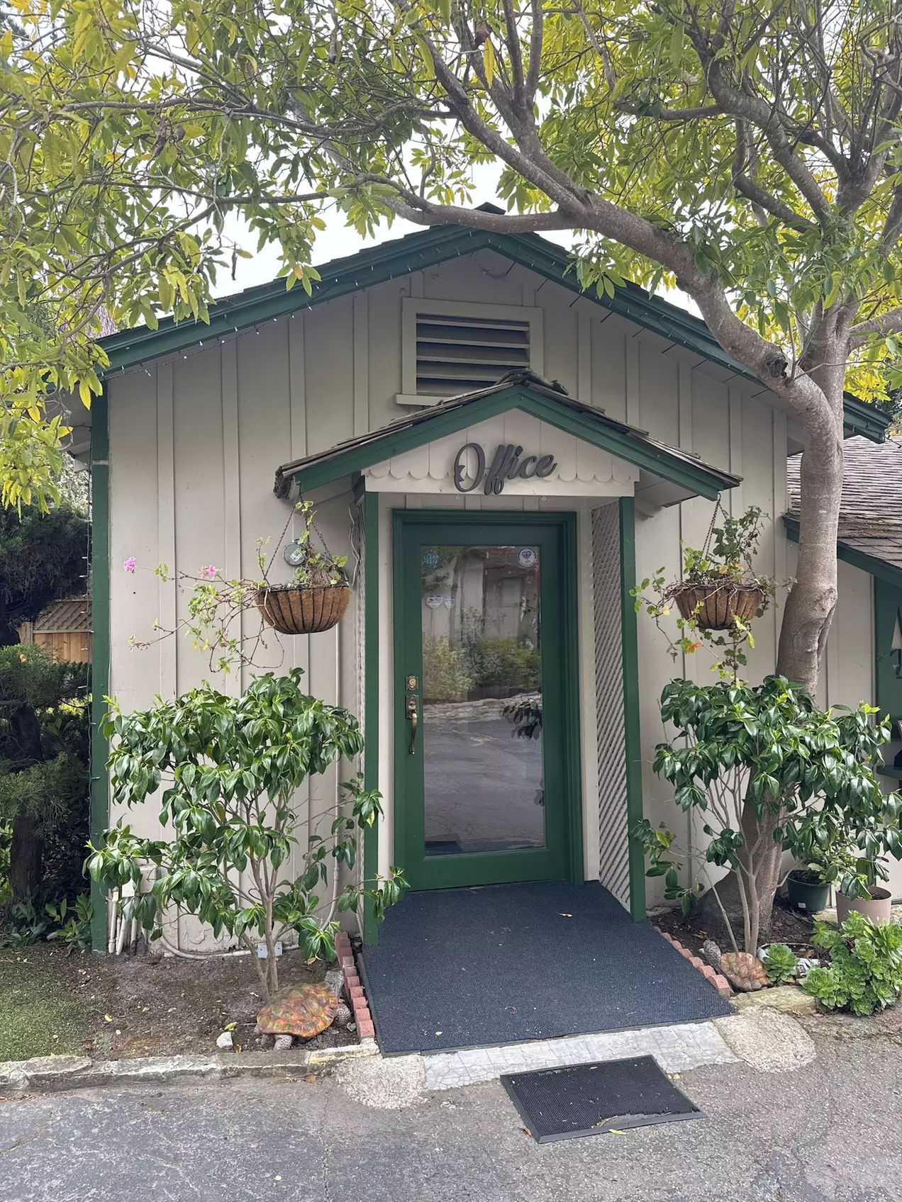 Carmel Resort Inn - Primary Image