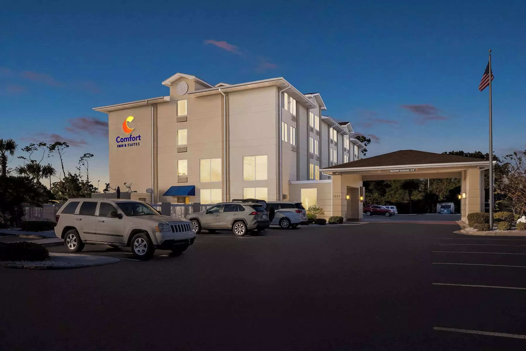 Comfort Inn & Suites - Primary Image