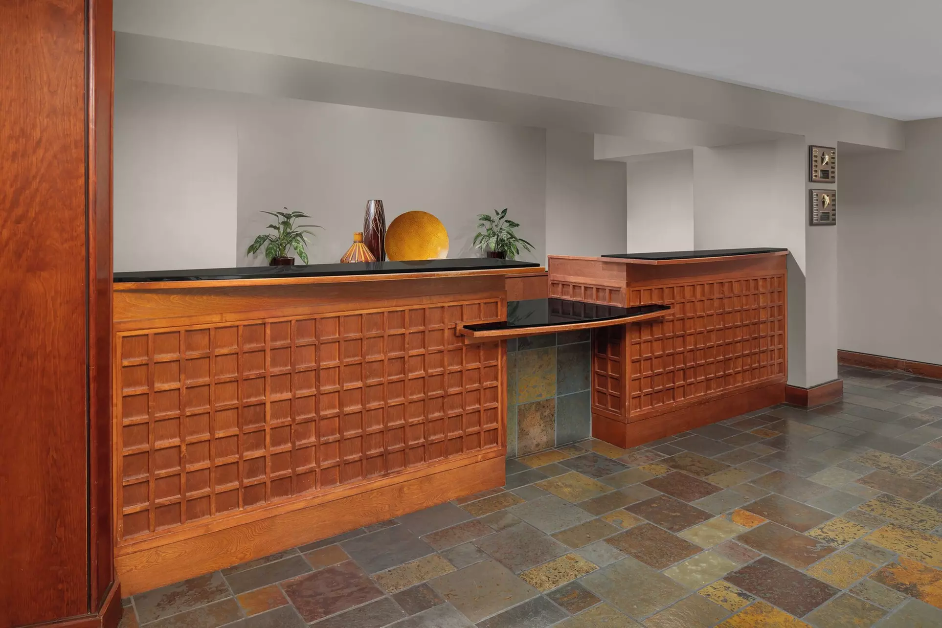 Larkspur Landing Extended Stay Suites Hillsboro - Primary Image