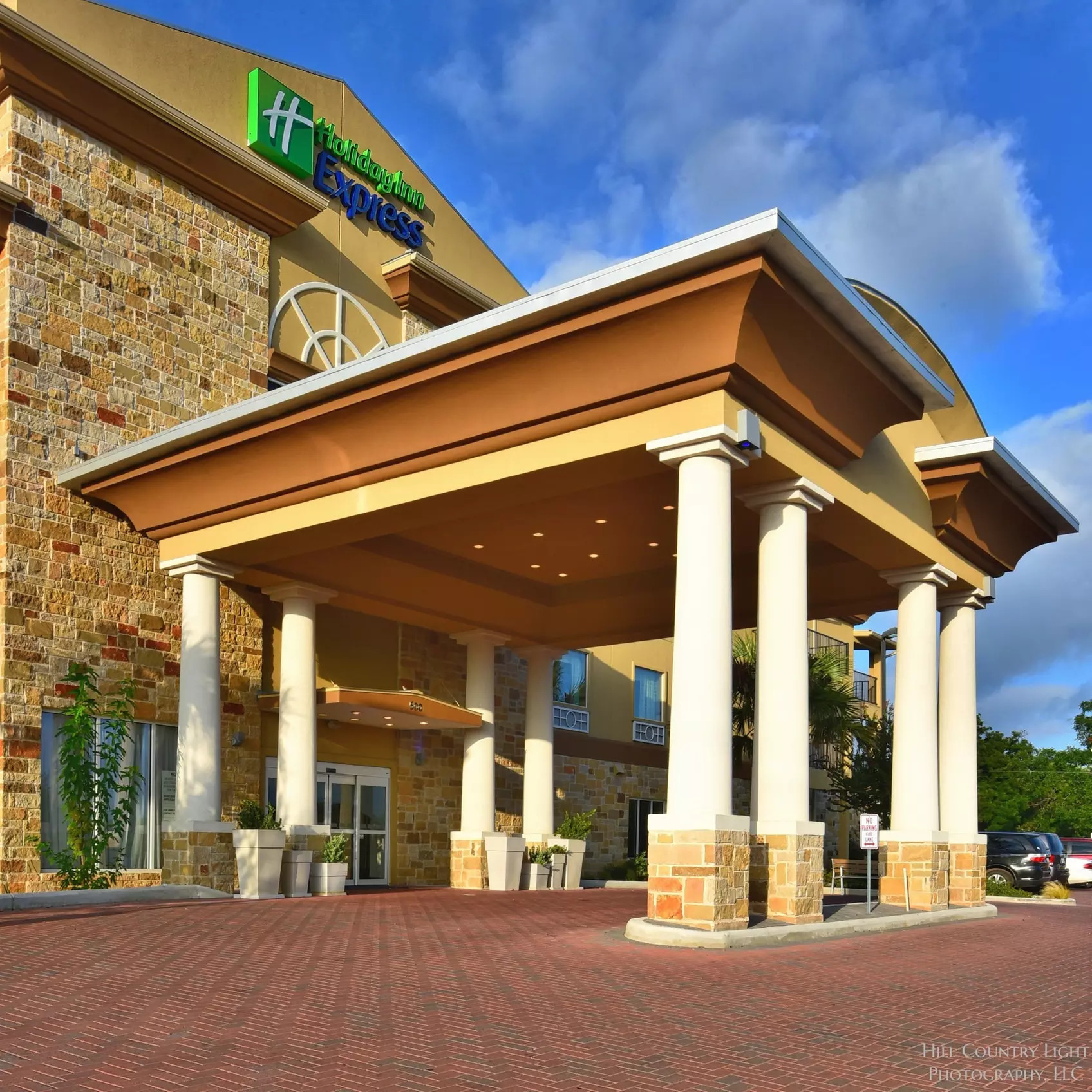 Holiday Inn Express & Suites Fredericksburg, an IHG Hotel - Primary Image