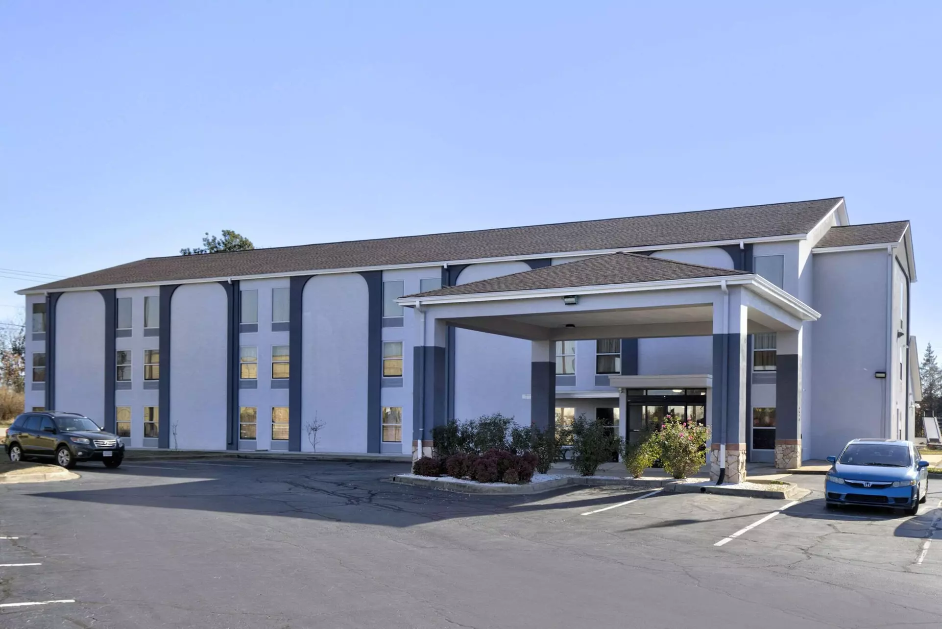 Quality Inn - Primary Image