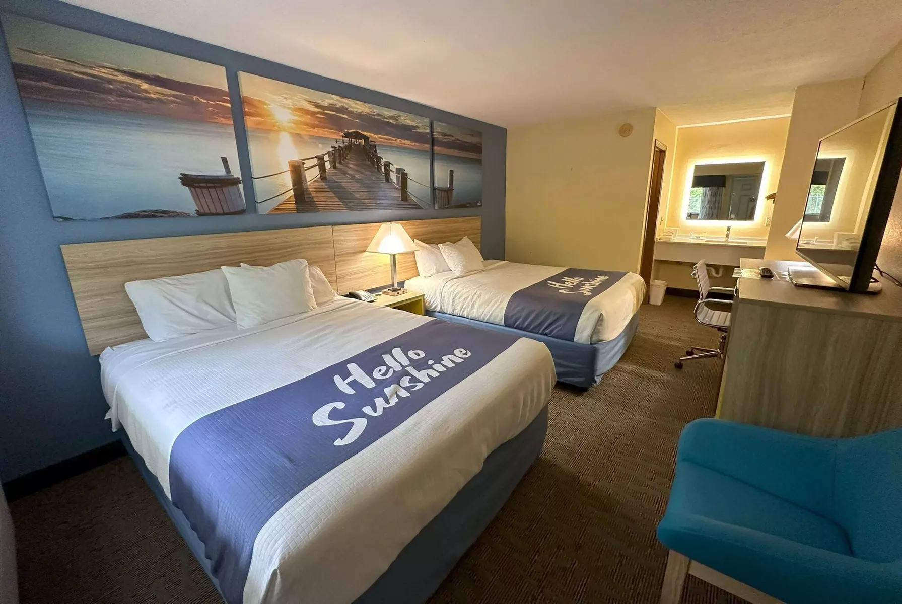 Days Inn by Wyndham Renfro Valley Mount Vernon - Primary Image