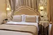 Hotel A LA Commedia - Second Medium