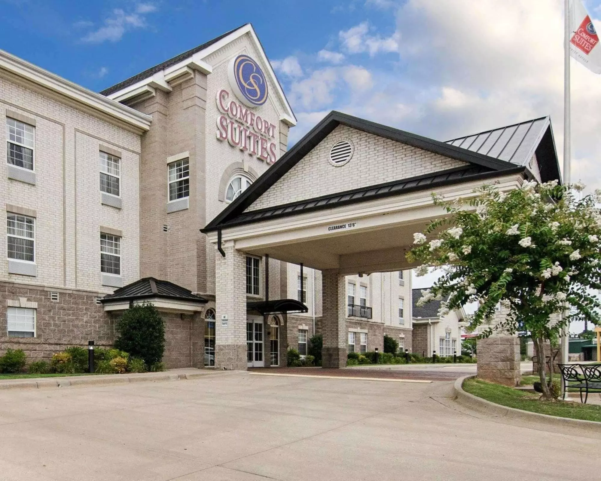 Comfort Suites - Primary Image