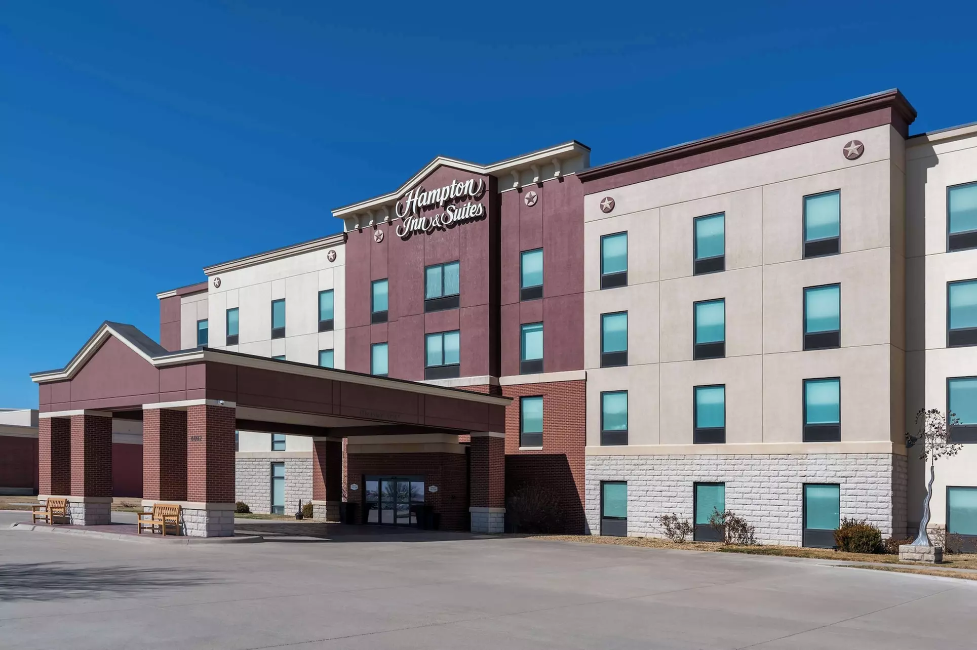 Hampton Inn & Suites Dodge City - Primary Image