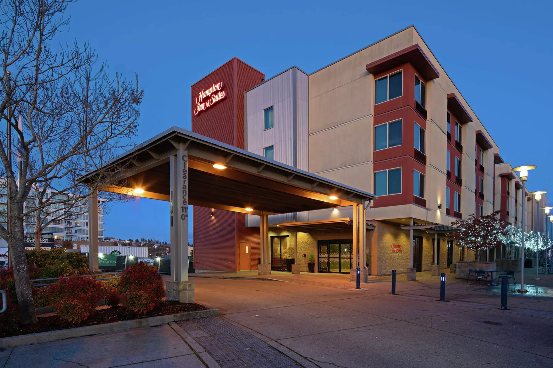 Hampton Inn & Suites Bremerton - Primary Image