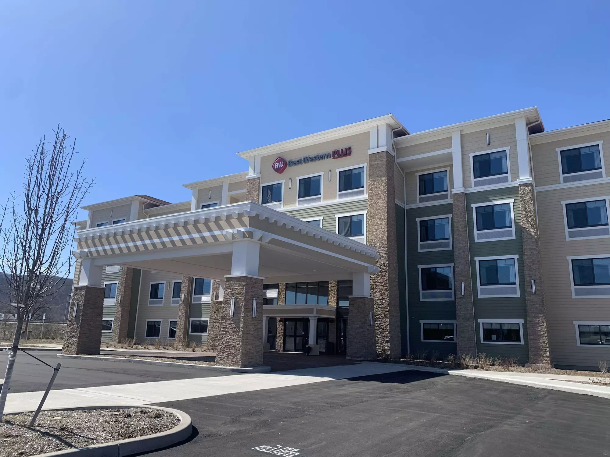 Best Western Plus Horseheads Inn & Suites - Primary Image