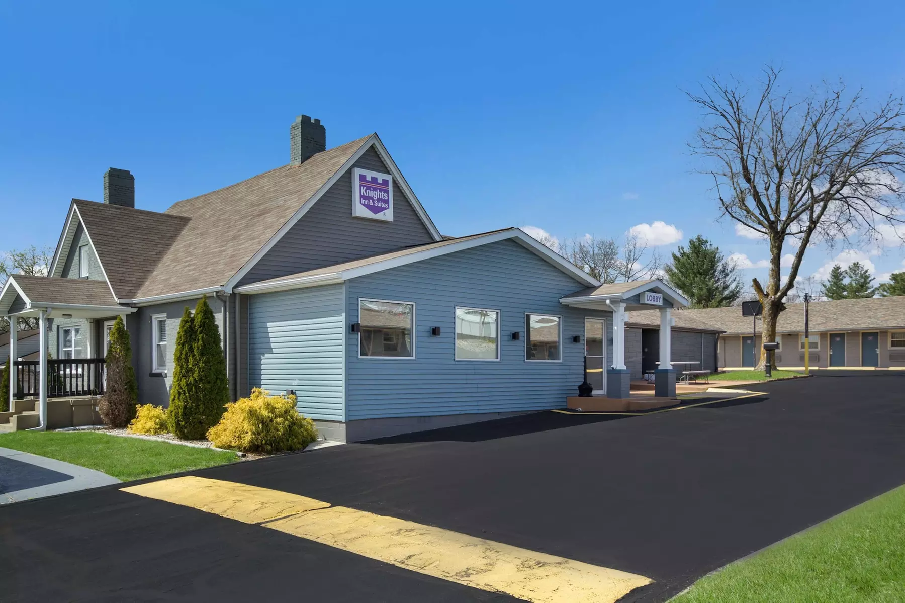 Knights Inn and Suites Salem - Primary Image