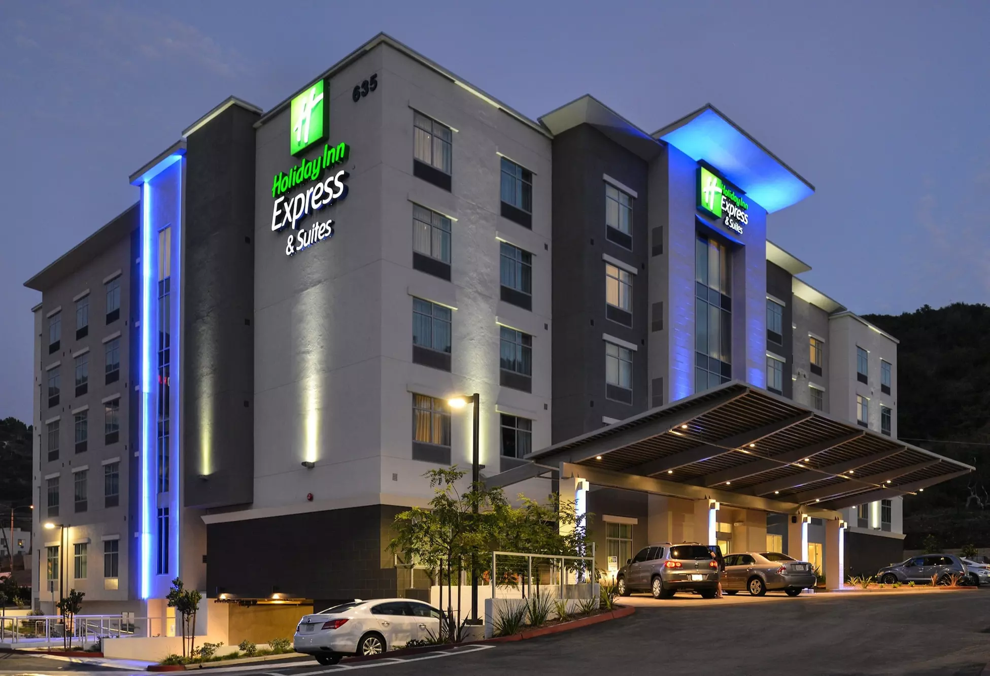Holiday Inn Express & Suites San Diego - Mission Valley by IHG - Primary Image