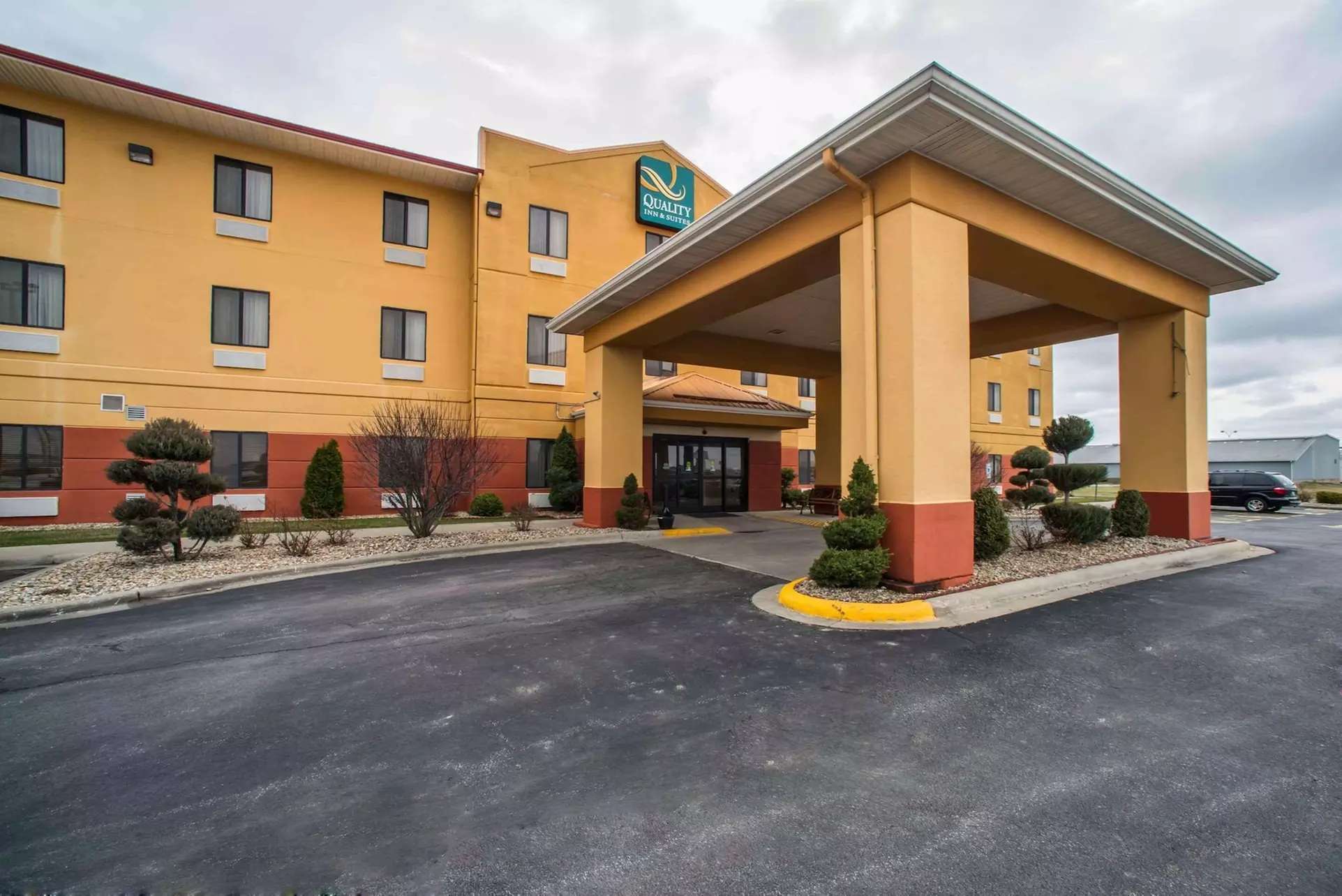 Quality Inn Litchfield Route 66 - Primary Image