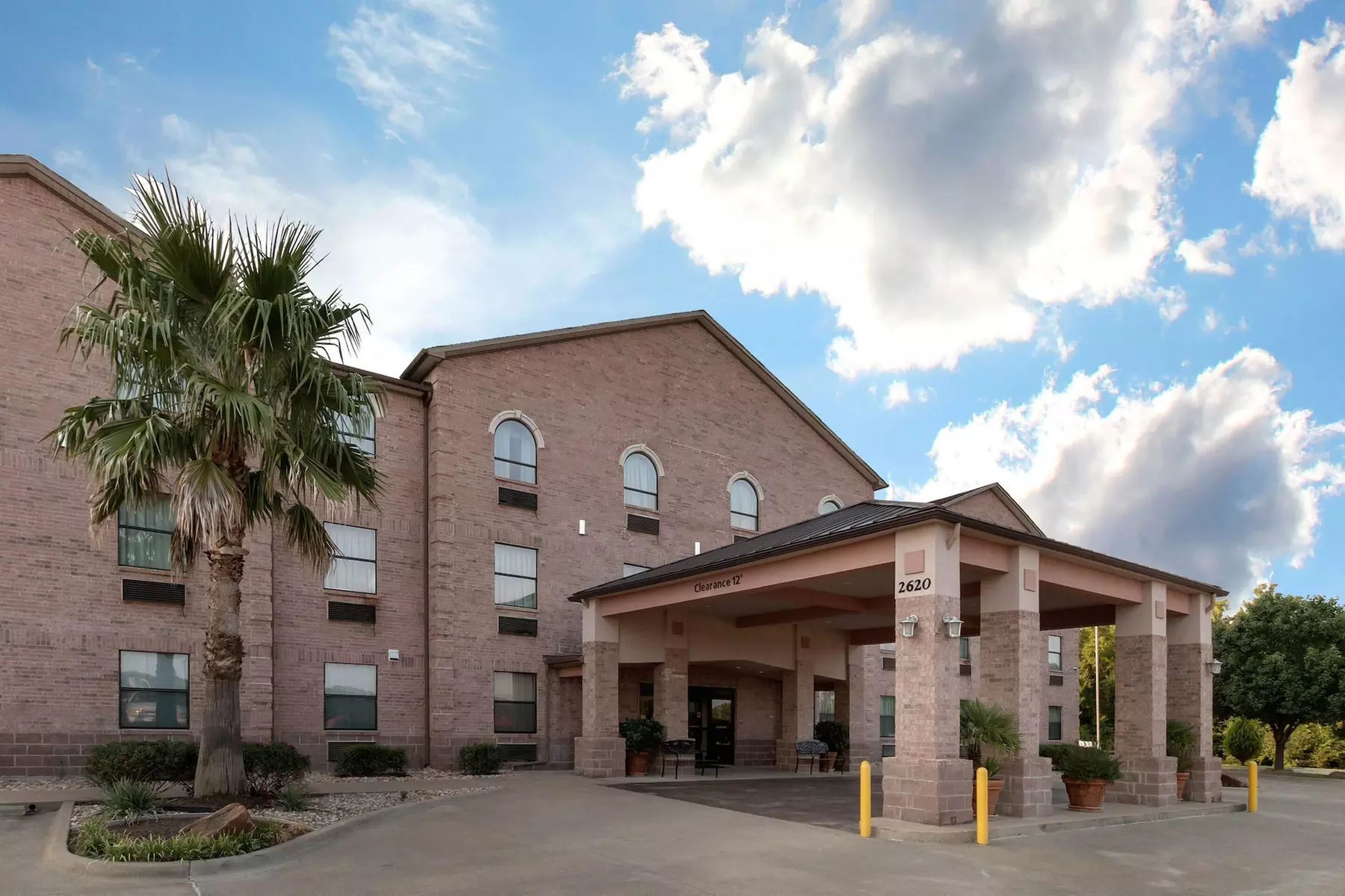 Quality Inn Buffalo - Primary Image