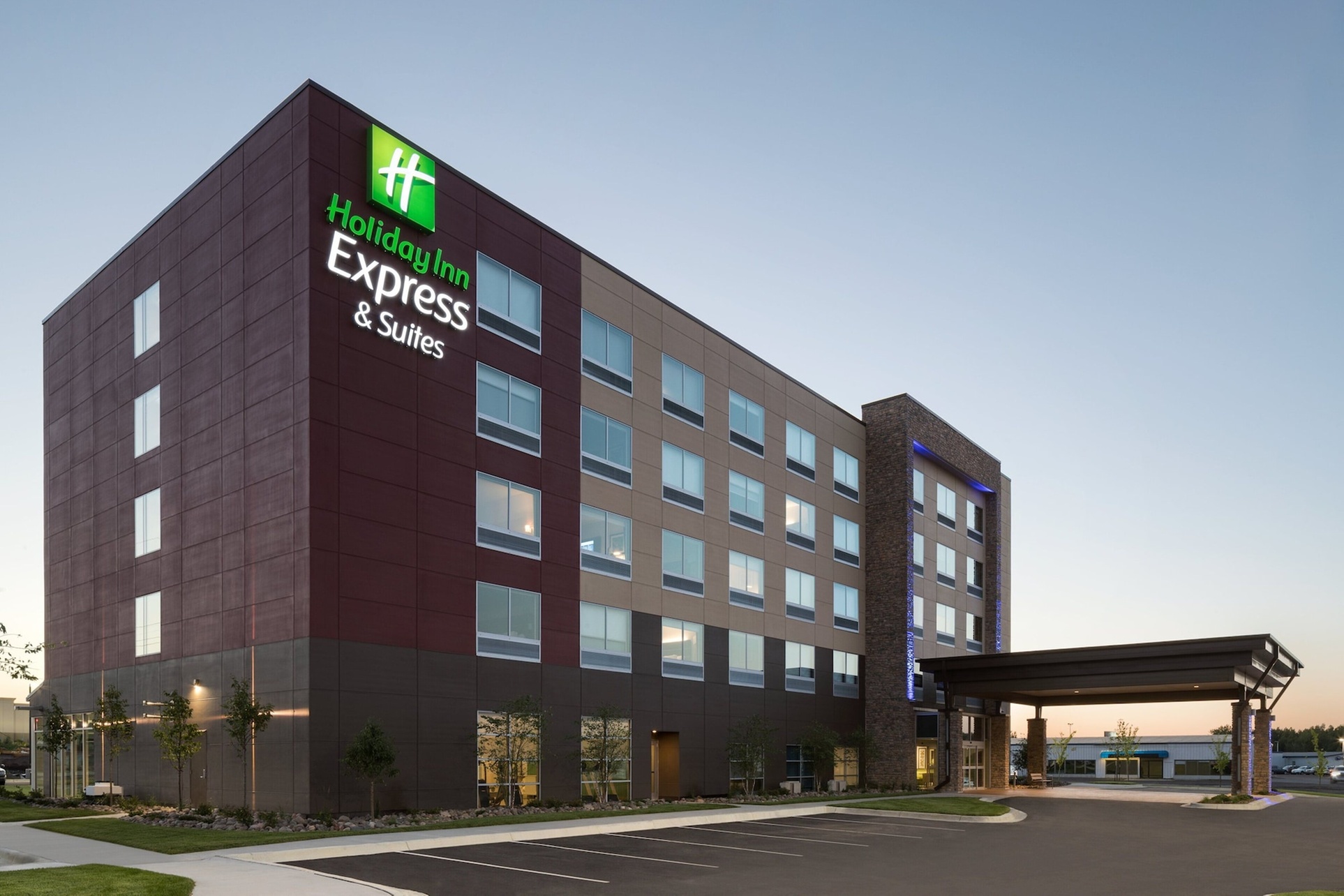 Holiday Inn Express & Suites Duluth North - Miller Hill by IHG