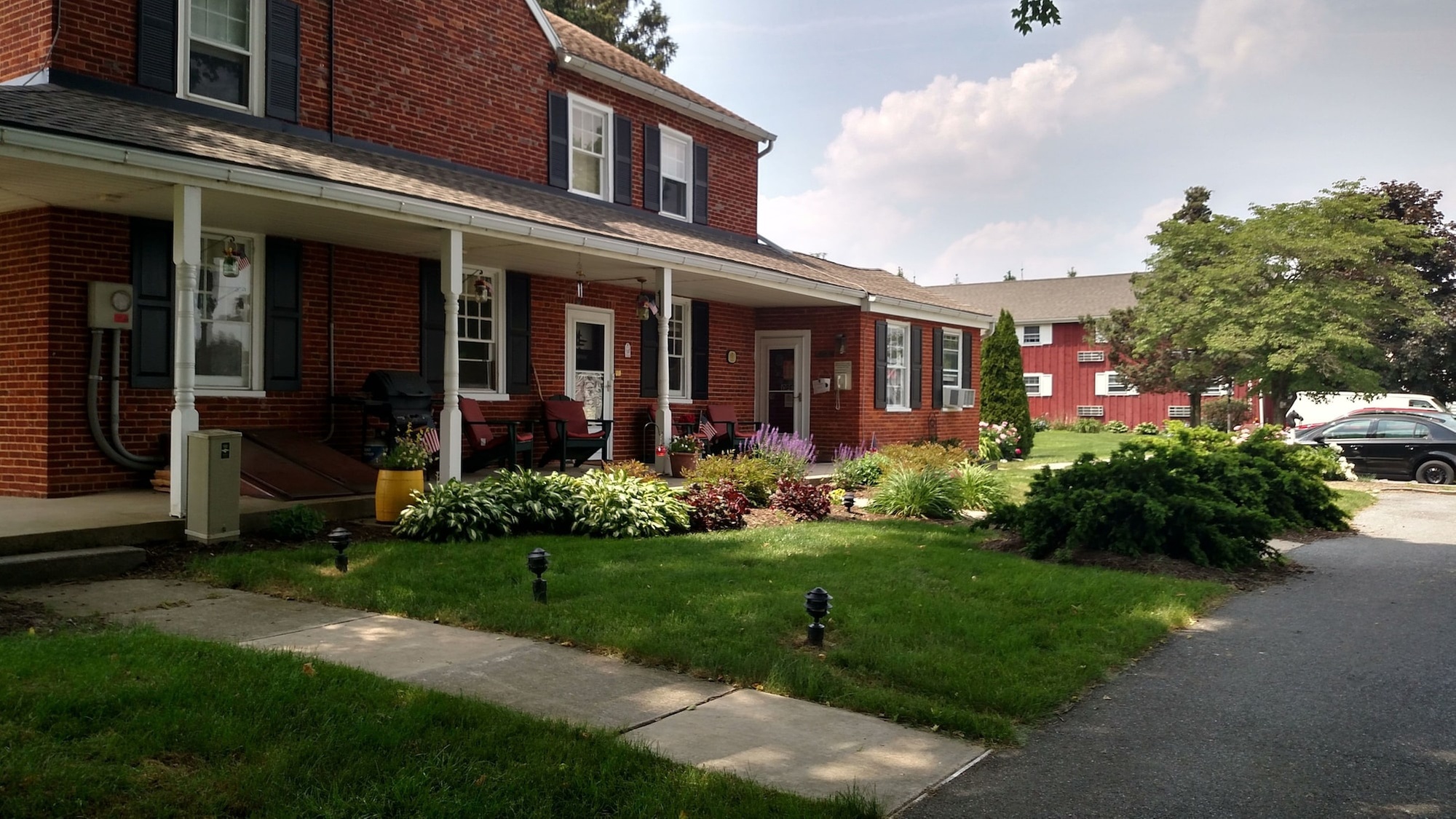 Spruce Lane Lodge and Cottages