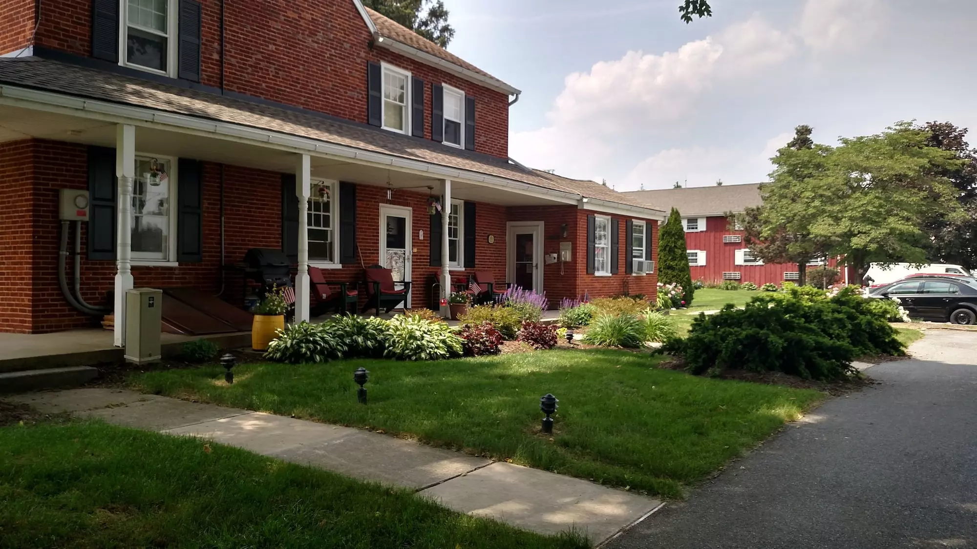 Spruce Lane Lodge and Cottages - Primary Image