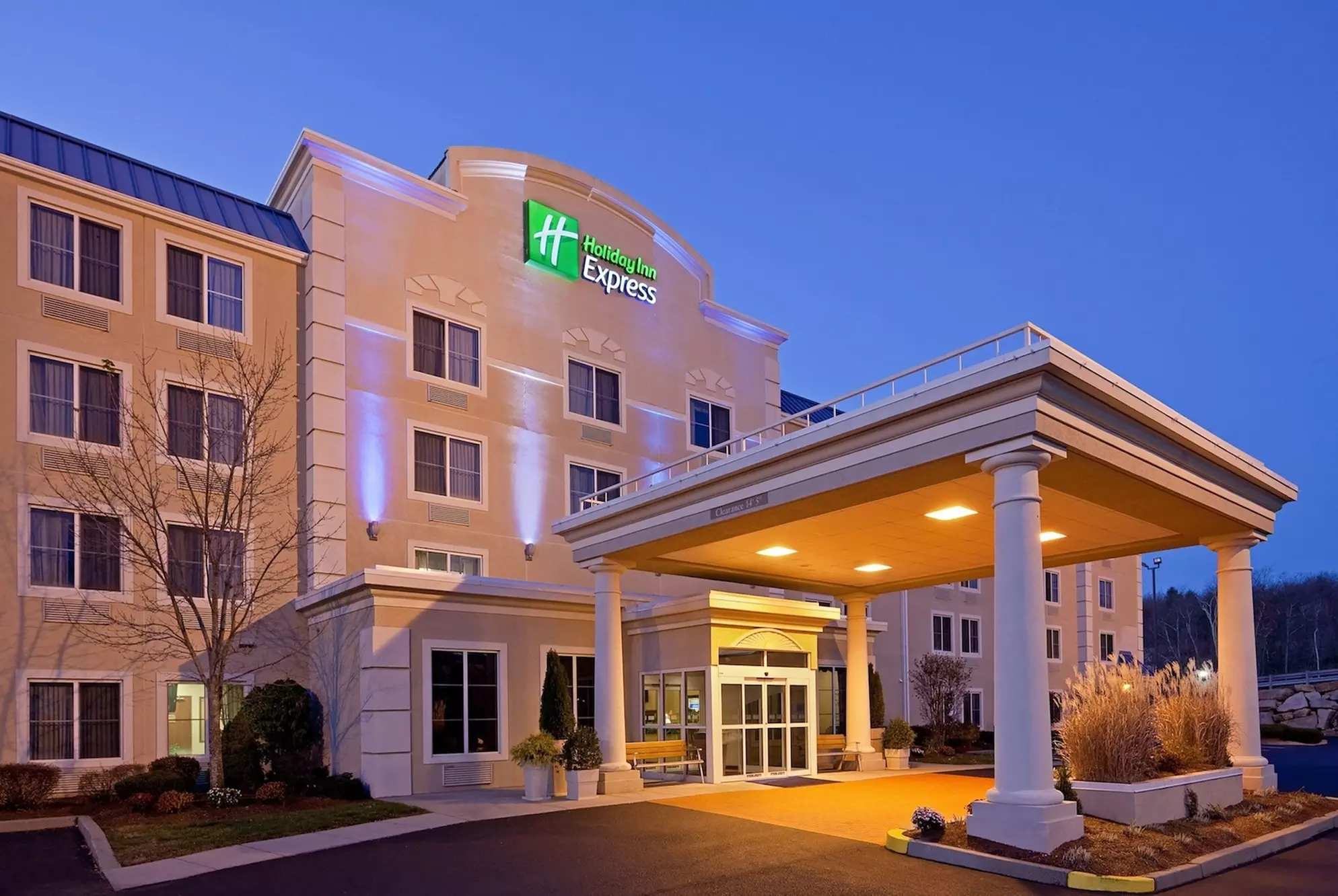 Holiday Inn Express Boston - Milford by IHG - Primary Image