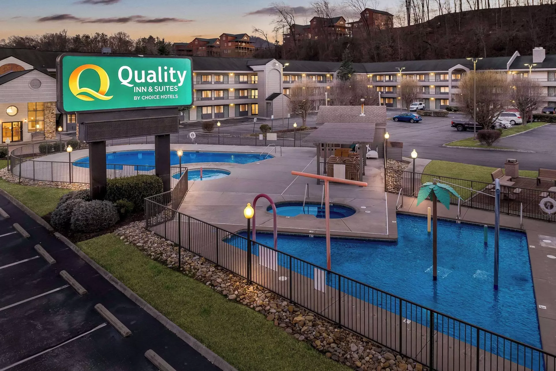 Quality Inn And Suites Dollywood - Primary Image