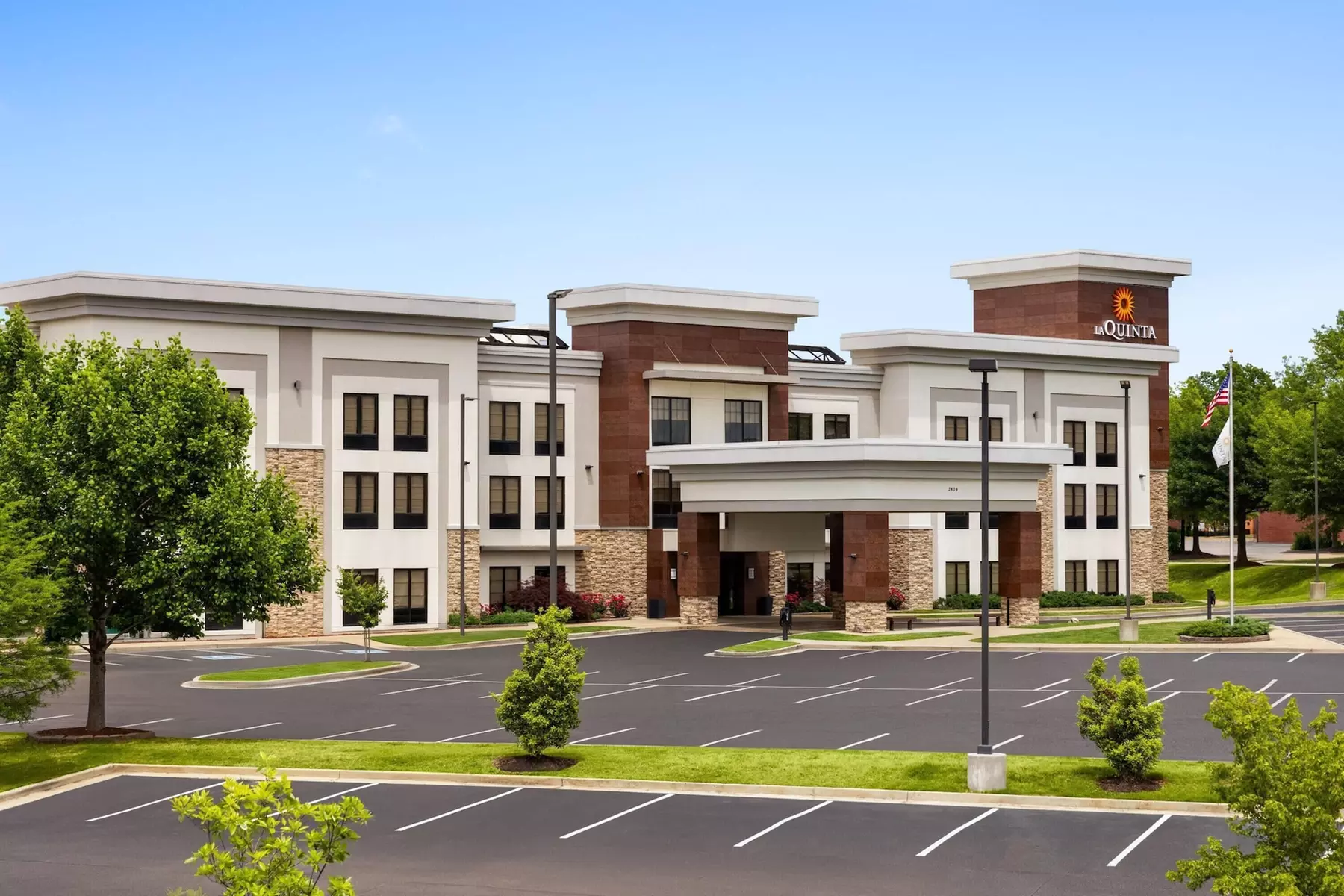 La Quinta Inn & Suites by Wyndham Memphis Wolfchase - Primary Image