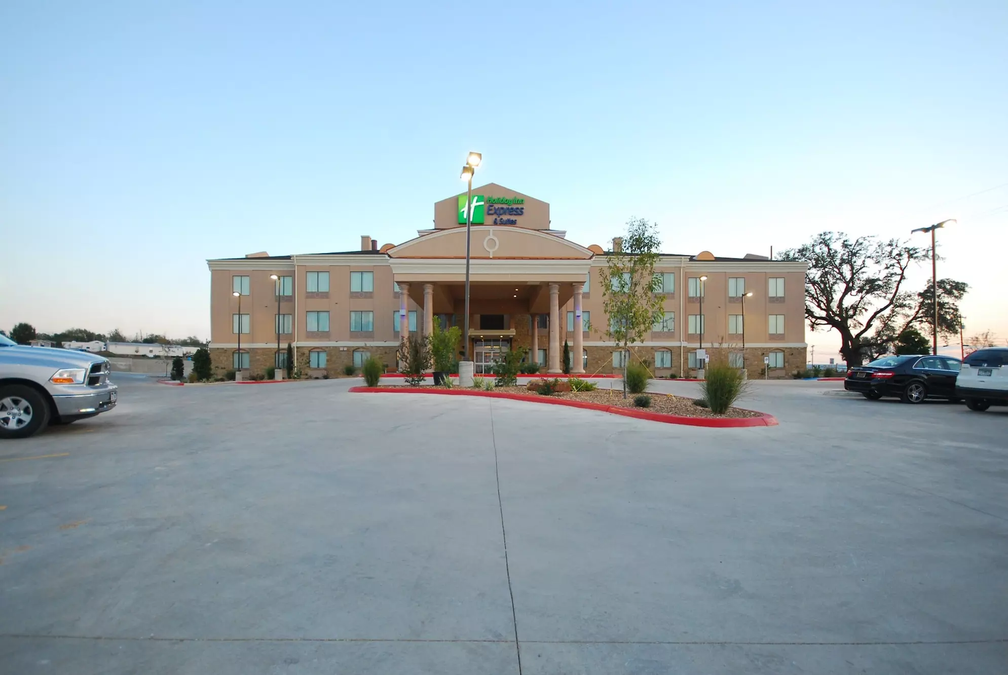 Holiday Inn Express & Suites Gonzales by IHG - Primary Image