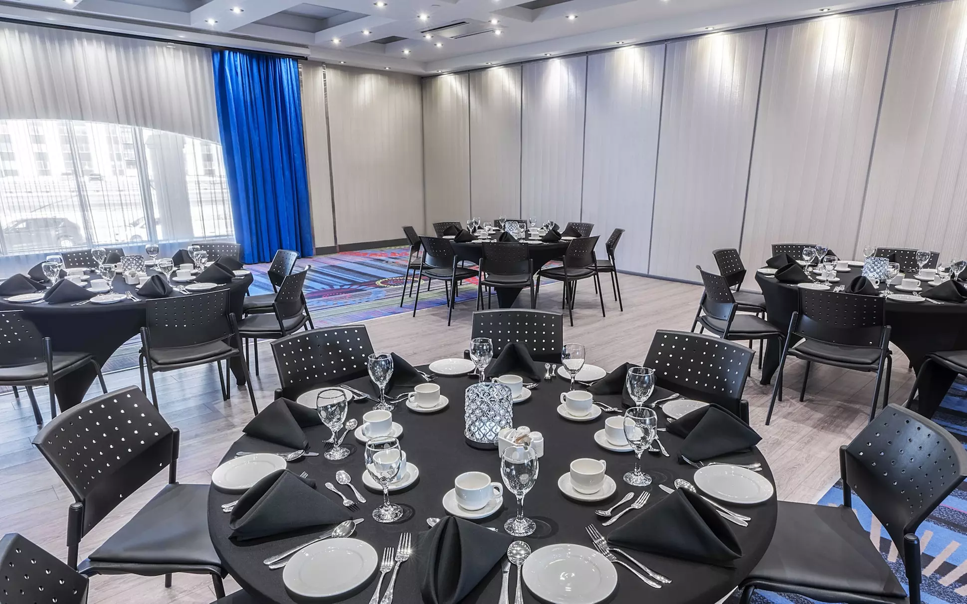 LHotelQuébec - Primary Image