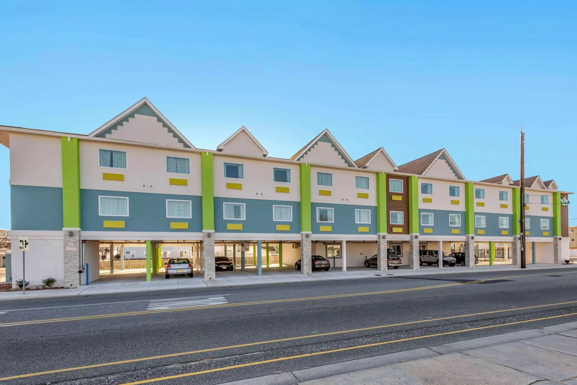 The Waves Hotel, Ascend Hotel Collection - Primary Image