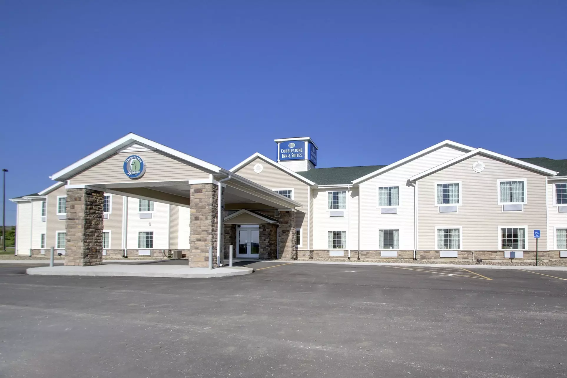 Cobblestone Inn & Suites - Avoca - Primary Image