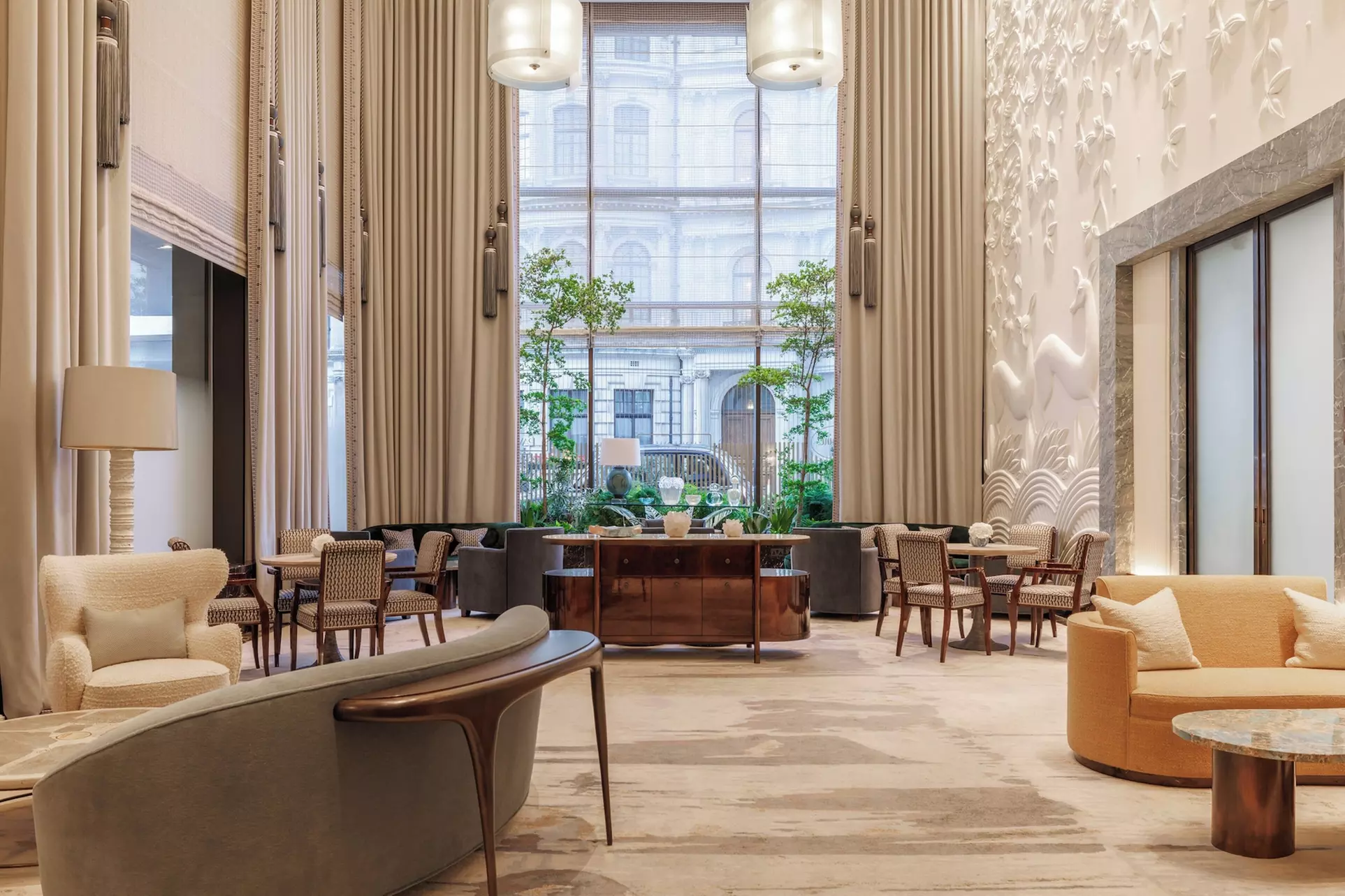 Four Seasons Hotel London at Park Lane - Primary Image