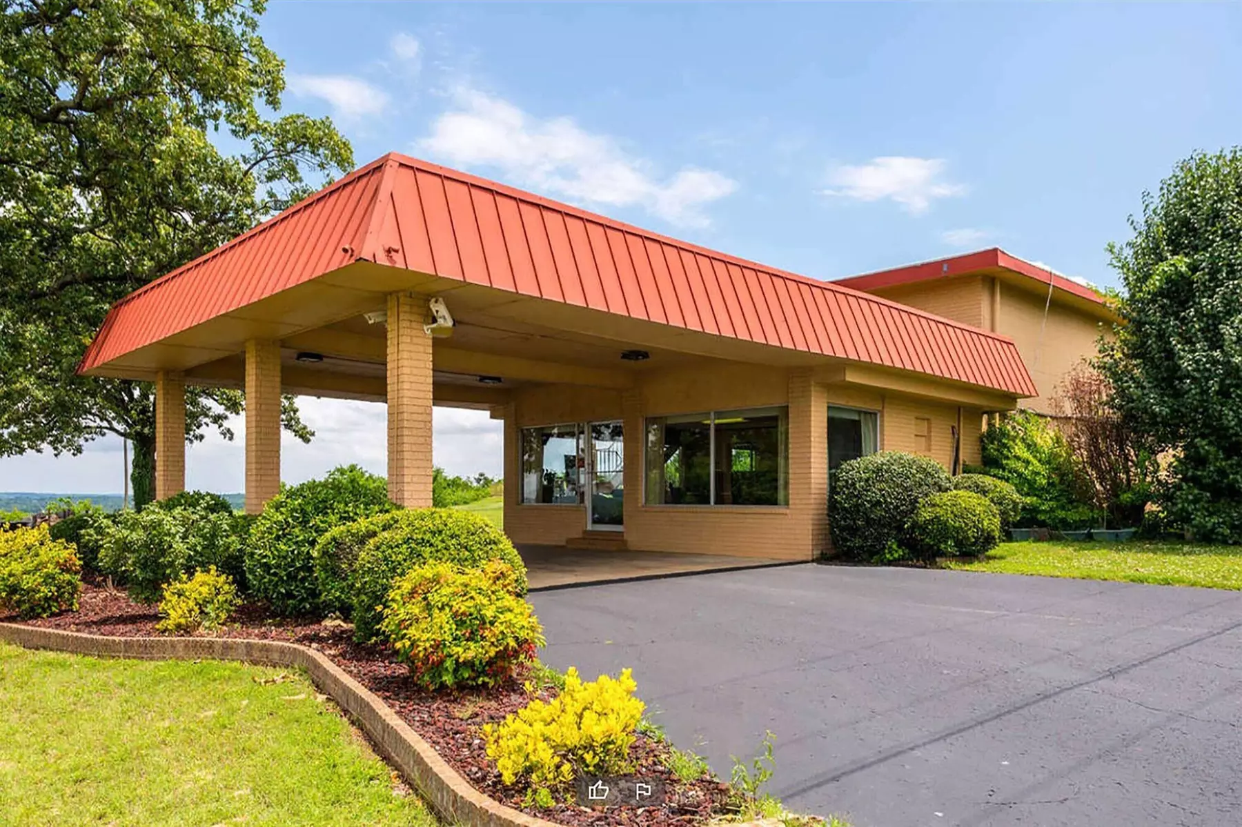 Days Inn by Wyndham Batesville AR - Primary Image