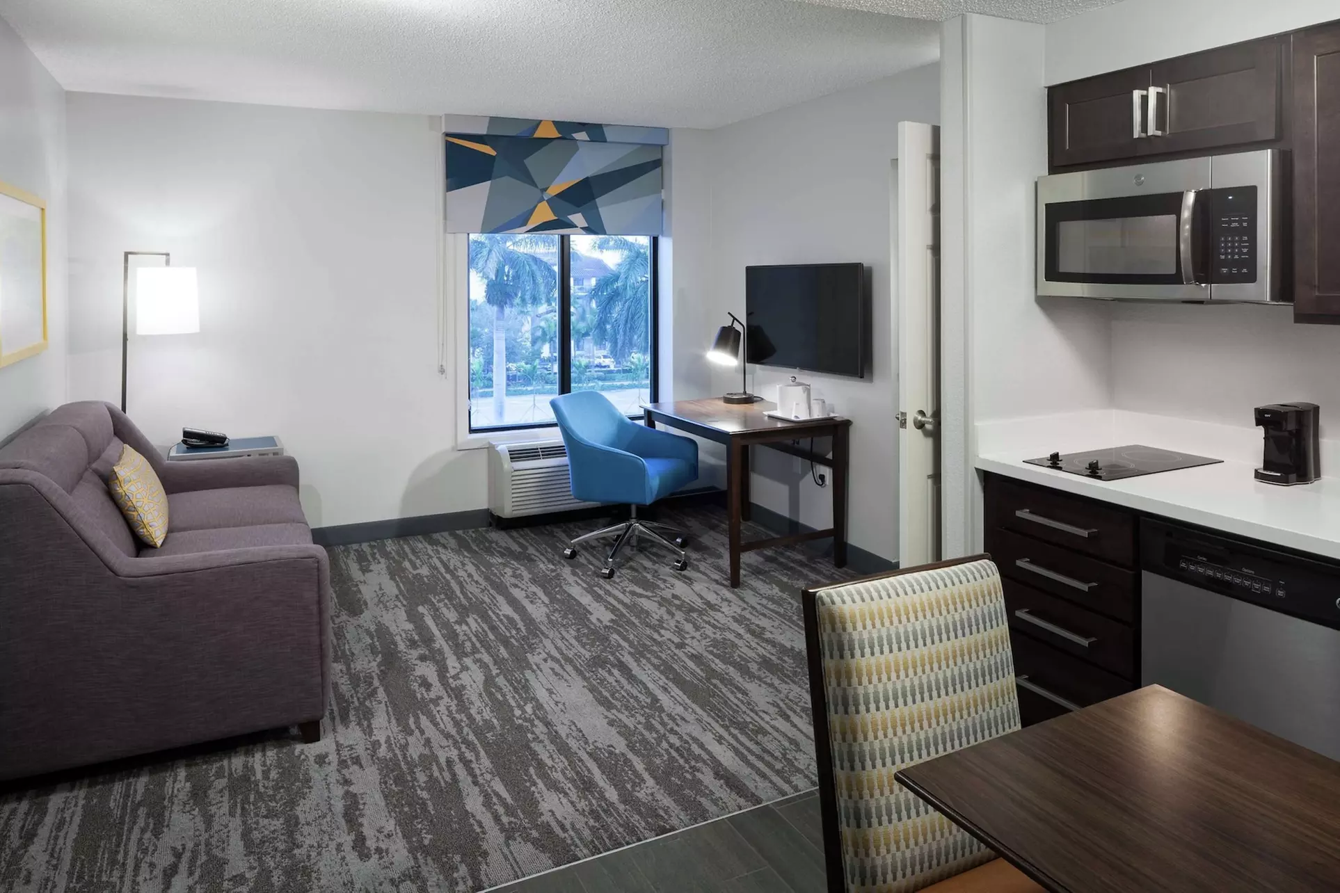 Hampton Inn & Suites by Hilton Miami-Doral/Dolphin Mall - Primary Image
