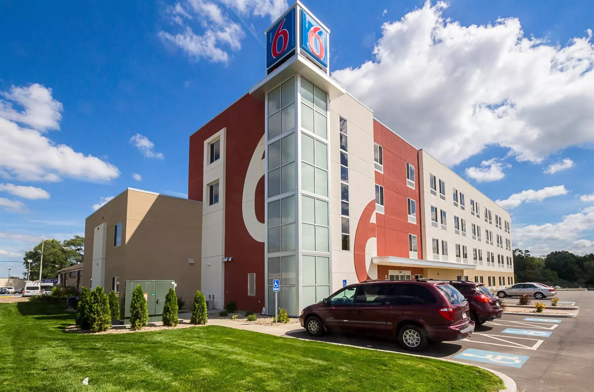 Motel 6 South Bend, IN - Mishawaka - Primary Image