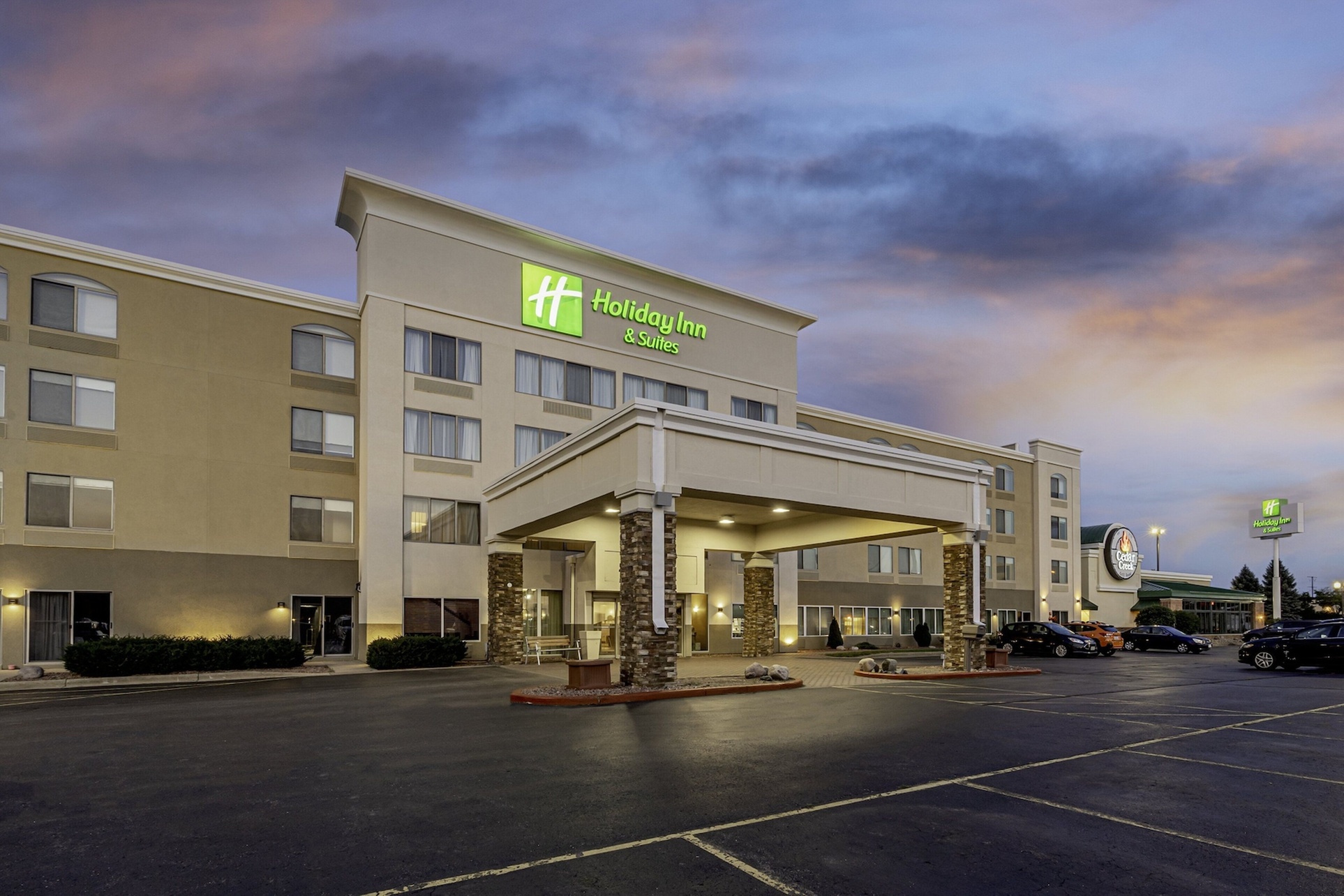Holiday Inn & Suites Wausau-Rothschild by IHG
