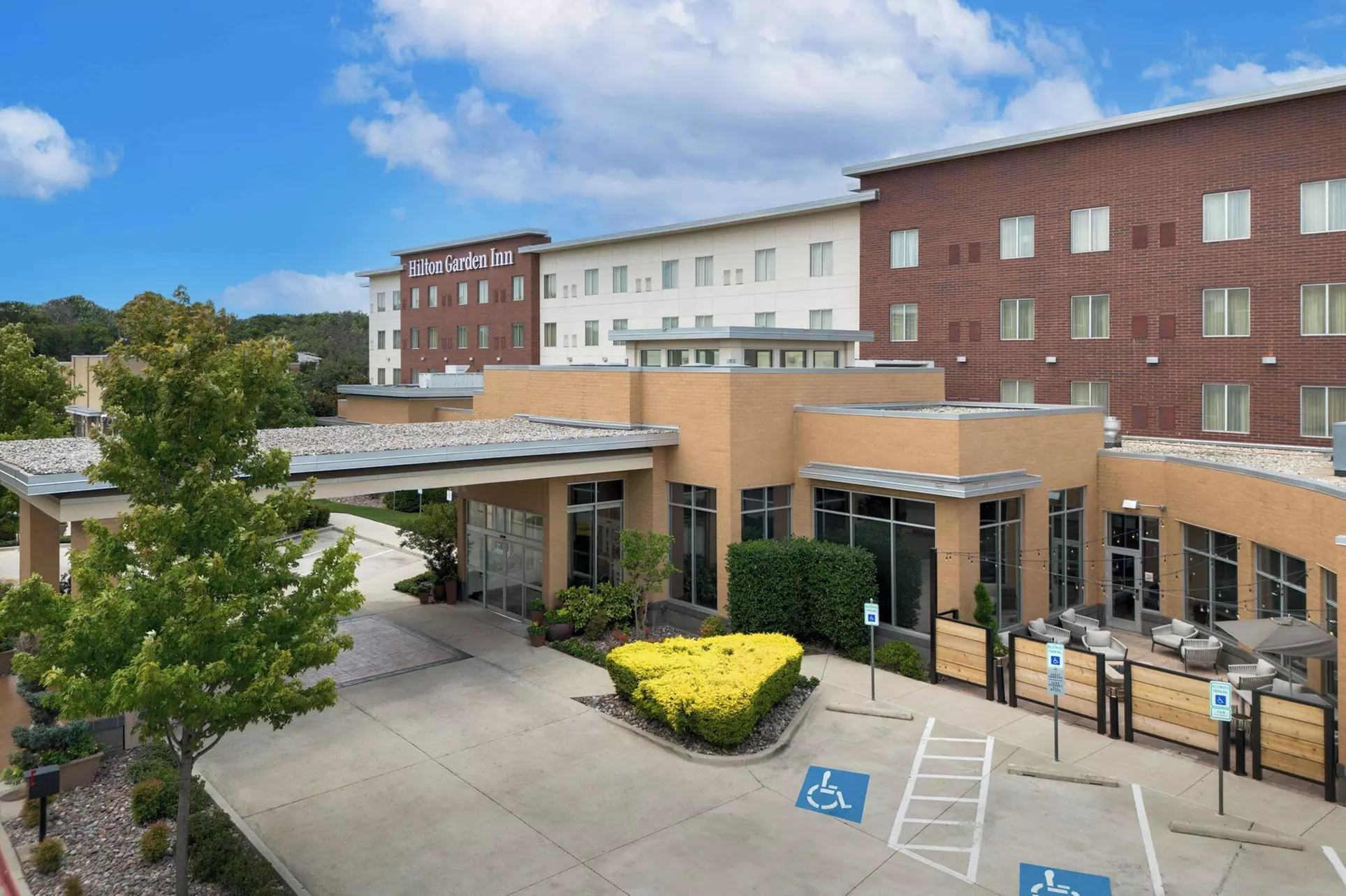 Hilton Garden Inn Fort Worth Medical Center - Primary Image