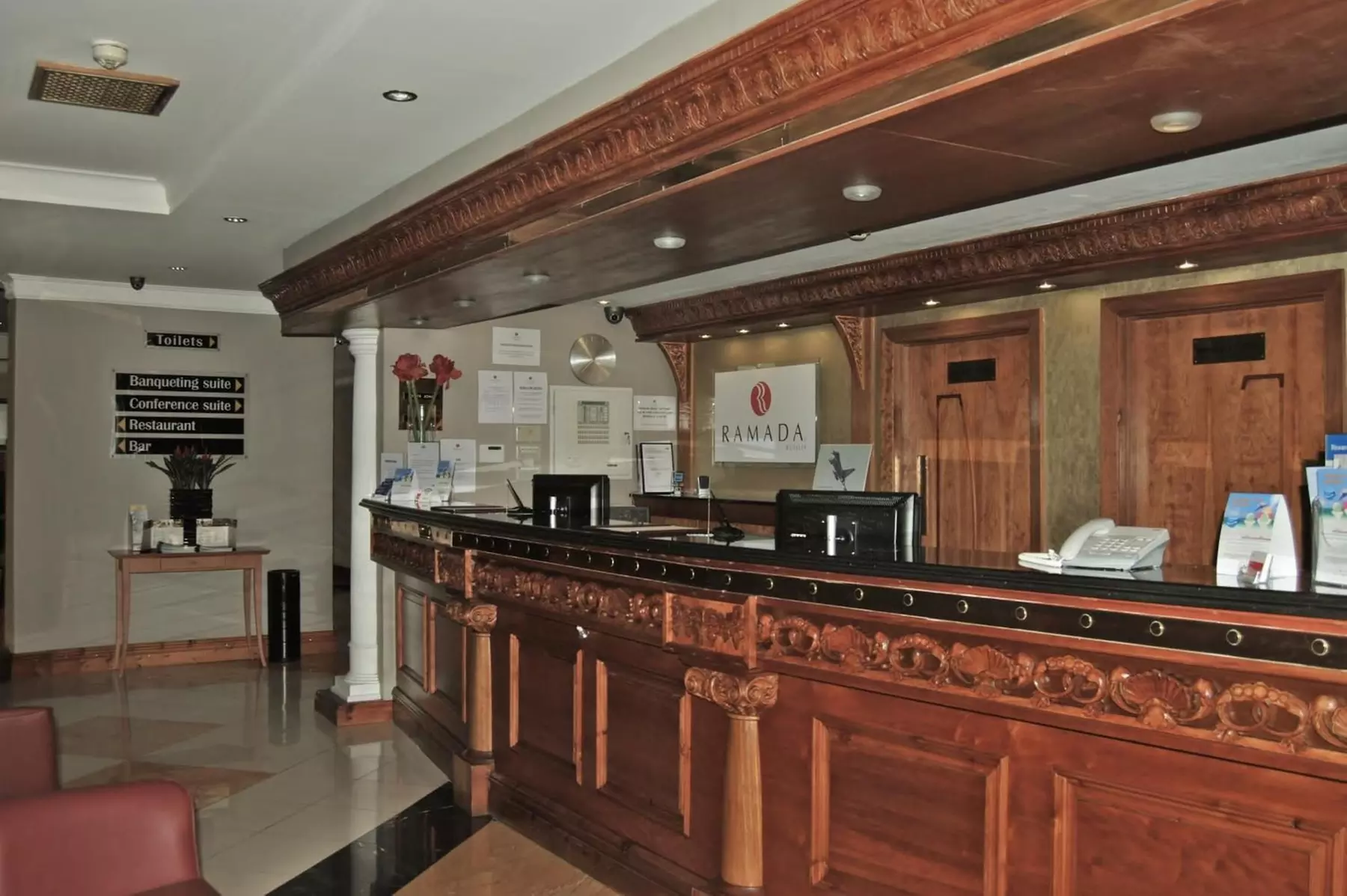 Savera Hotel South Ruislip - Primary Image