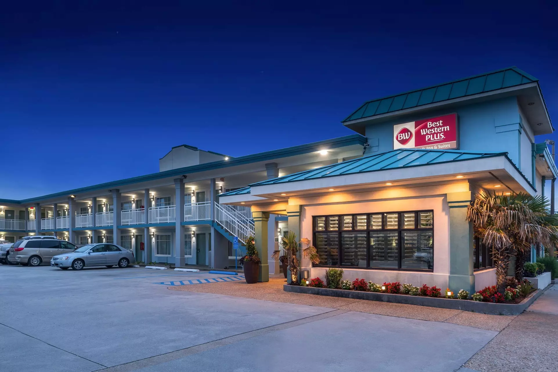 Best Western Plus Holiday Sands Inn & Suites - Primary Image