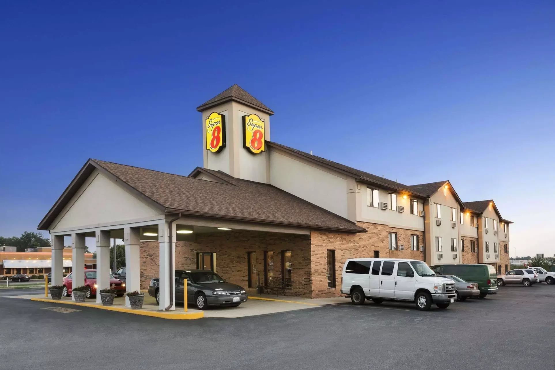 Super 8 by Wyndham Mt. Vernon IL - Primary Image