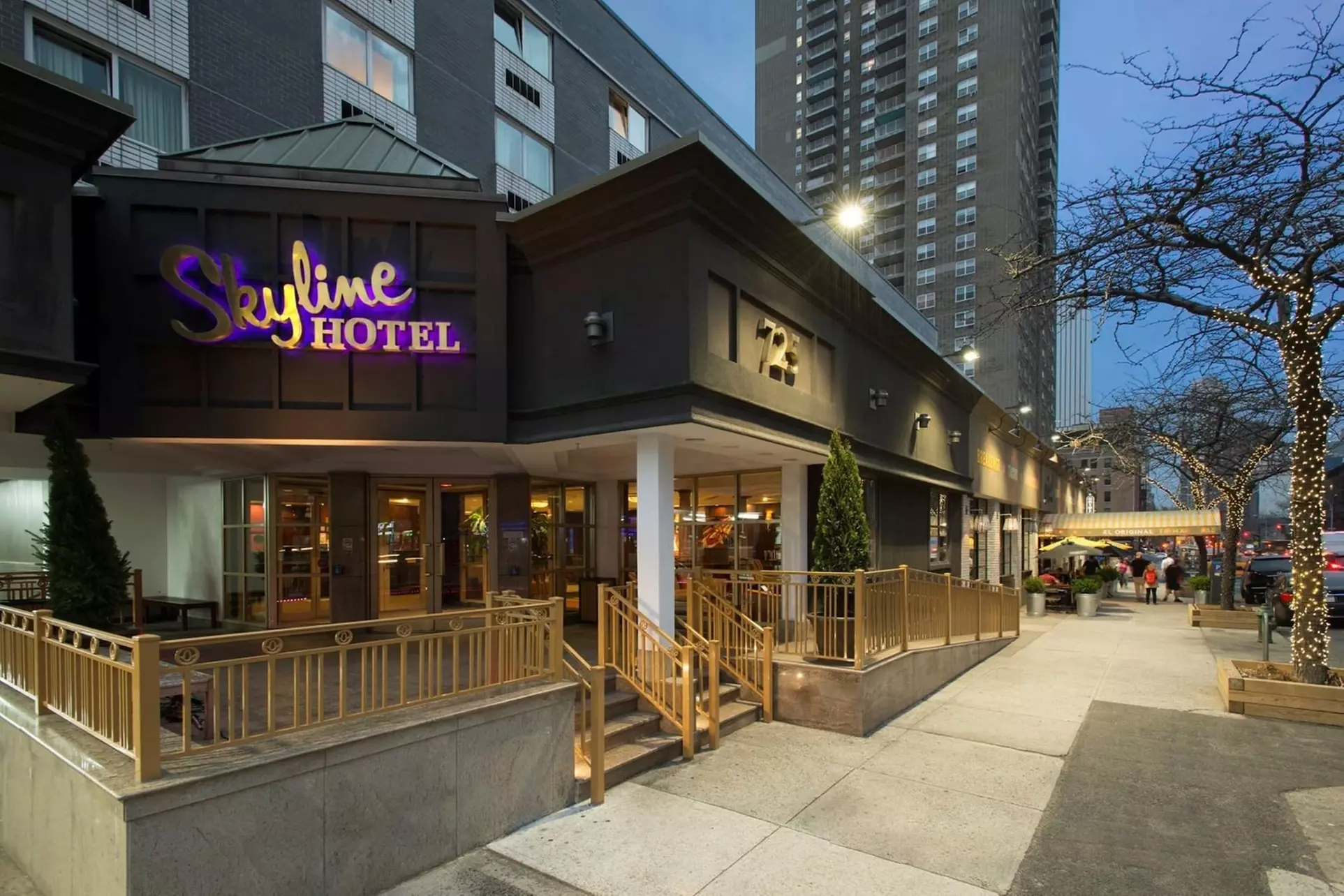 Skyline Hotel - Primary Image