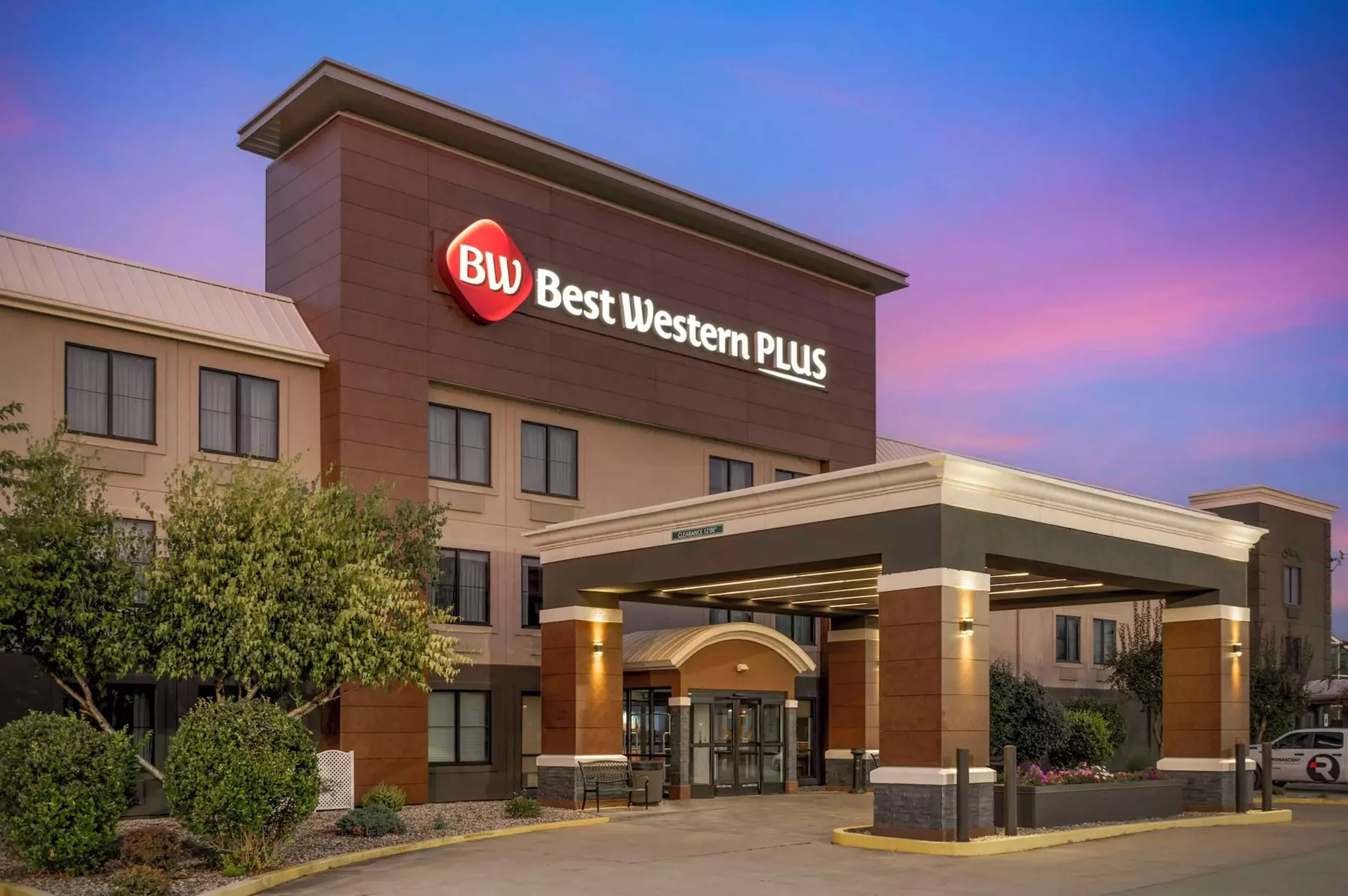 Best Western Plus Lafayette Hotel University Area - Primary Image