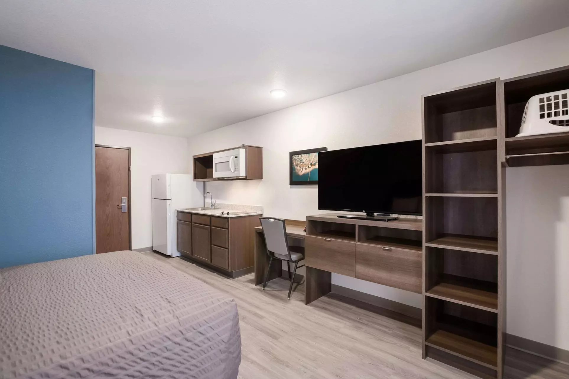 WoodSpring Suites Detroit Madison Heights - Primary Image